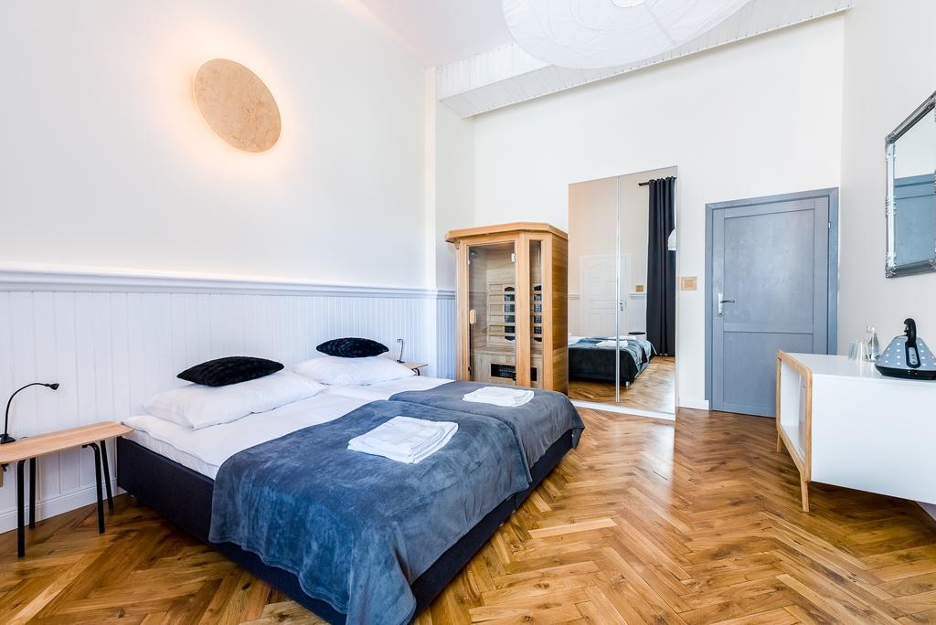 Apartamenty Kamienica 帕克 外观 照片